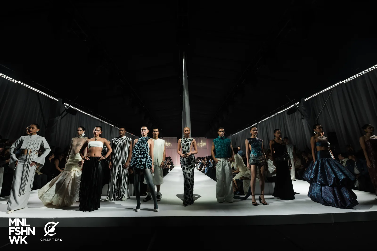 Iñigo 2025 runway frame 04