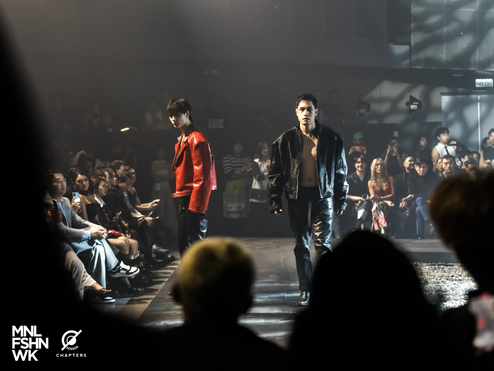 Viktor 2025 runway frame 02